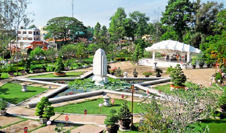 Khu Di tích Nguyễn Sinh Sắc Khu Di tích Nguyễn Sinh Sắc